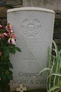 Grand-Seraucourt British Cemetery - Kennedy, Terence William